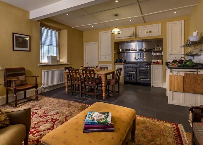 2 Bed In Over Sands Oc-lcc01 דירה